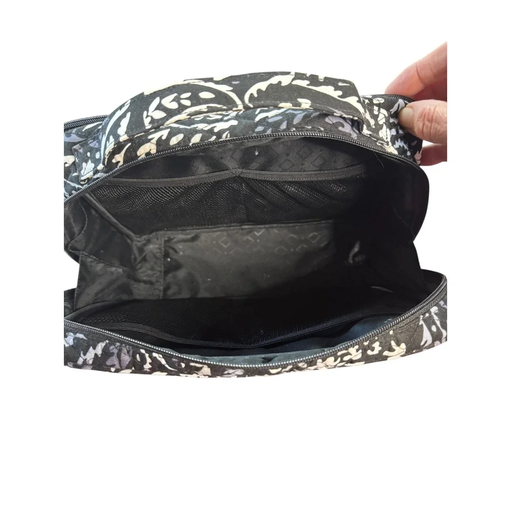 Vera Bradley Train Case Cosmetic‎ Makeup Bag Travel Organizer Black Paisley